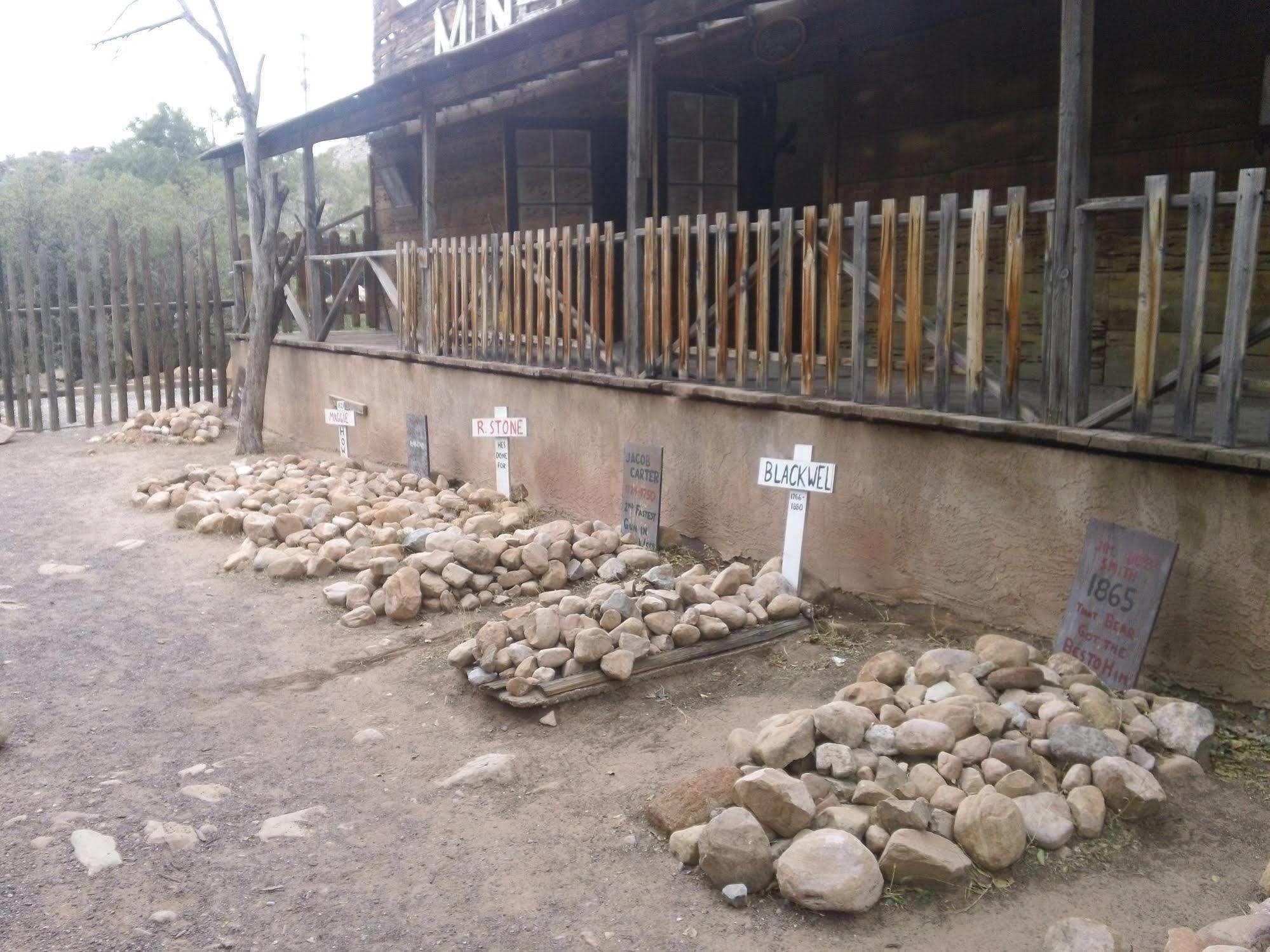 Bonnie Springs Ranch Motel Blue Diamond Kültér fotó