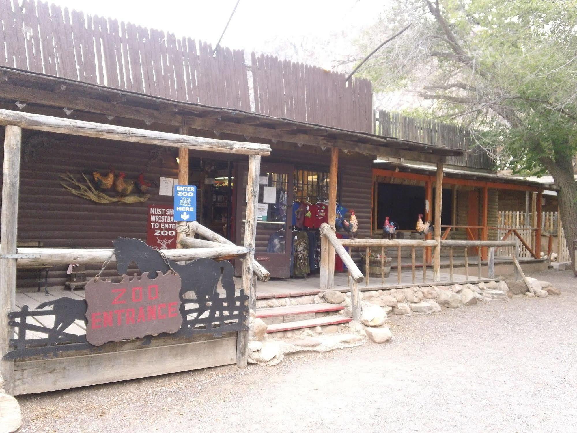 Bonnie Springs Ranch Motel Blue Diamond Kültér fotó
